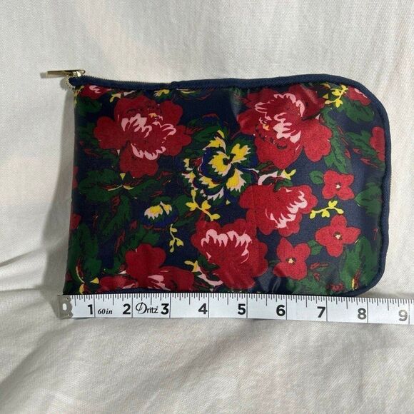 Convertible Stow-n-Go Bag, Navy Red Floral Print Packable Overnight Bag - Picture 10 of 11